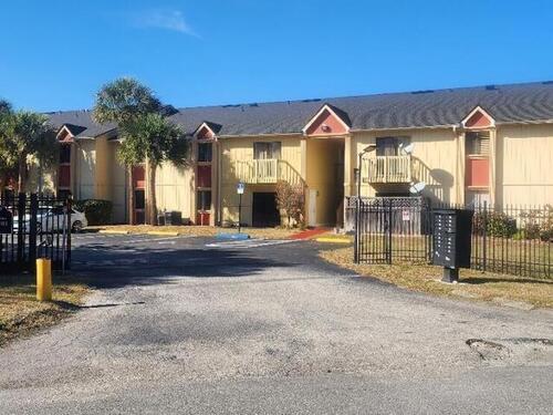 2101 Forest Knoll Drive NE, Palm Bay, FL 32905