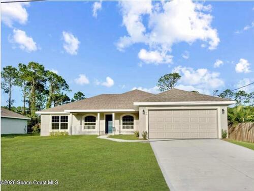 483 Oakleaf Street SW, Palm Bay, FL 32908
