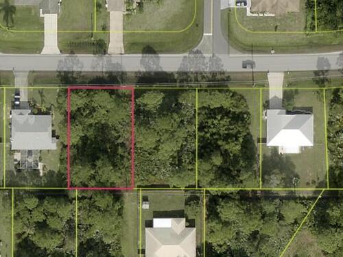 954 Sarasota Drive SE, Palm Bay, FL 32909