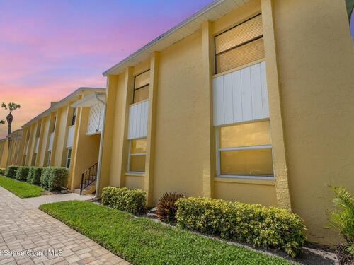 594 N Wickham Road, Melbourne, FL 32935