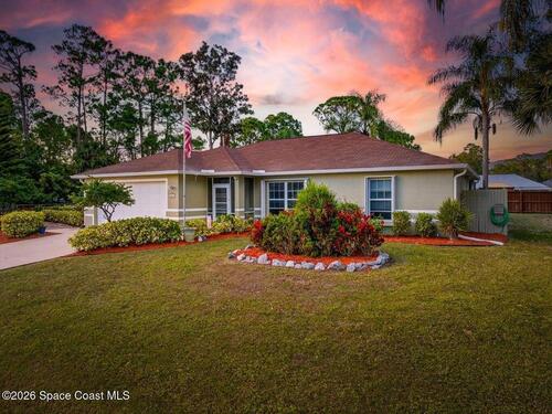 1585 Degamma Street NW, Palm Bay, FL 32907