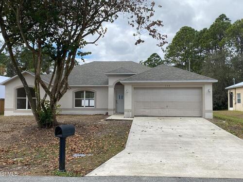 320 Wisteria Avenue NW, Palm Bay, FL 32907