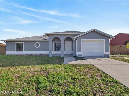 907 School Street, Cocoa, FL 32922