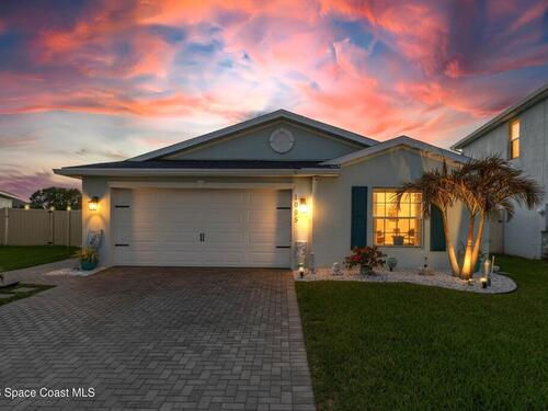 1995 Diablo Circle SW, Palm Bay, FL 32908