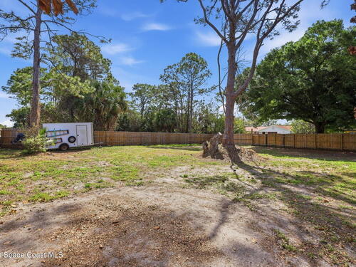 1133 Altamira Street NW, Palm Bay, FL 32907