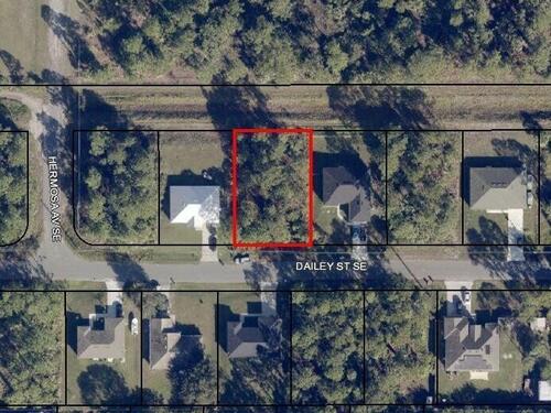 325 Dailey Street SE, Palm Bay, FL 32909