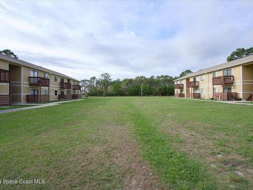 1884 Agora Circle SE, Palm Bay, FL 32909