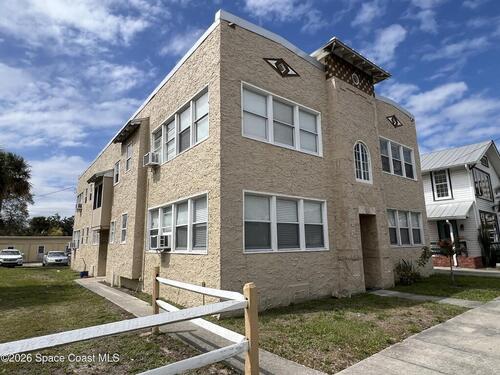 2104 Waverly Place, Melbourne, FL 32901