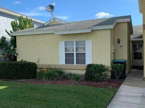 1465 Malibu Circle NE, Palm Bay, FL 32905