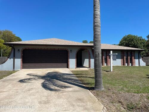 215 Driskell Street NE, Palm Bay, FL 32907