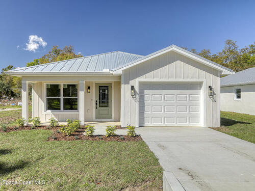 5812 Hammock Street, Mims, FL 32754