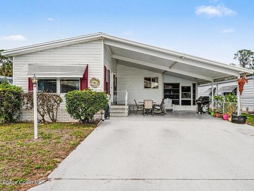 210 Kiwi Drive, Barefoot Bay, FL 32976