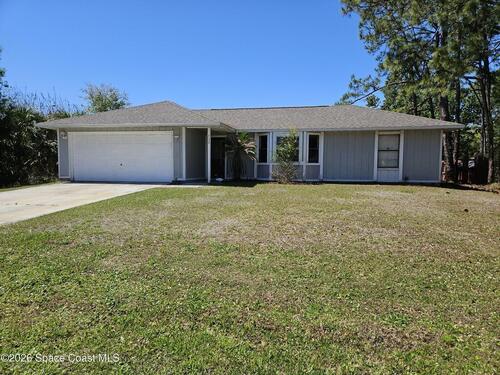 730 Daniels Avenue SW, Palm Bay, FL 32908