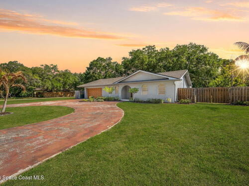3670 S Tropical Trail, Merritt Island, FL 32952