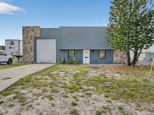 711 E Seminole Avenue, Melbourne, FL 32901