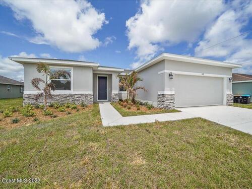 643 Flynn Street SE, Palm Bay, FL 32909