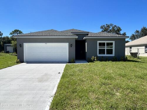 562 Justine Avenue NW, Palm Bay, FL 32907