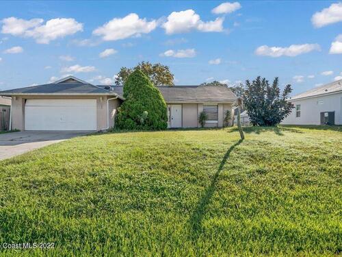 811 Lyons Circle NW, Palm Bay, FL 32907