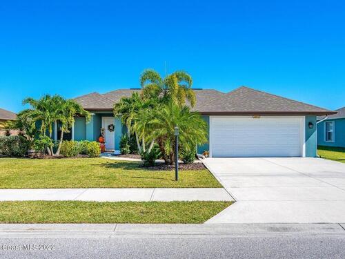 2017 Gloria Circle NE, Palm Bay, FL 32905