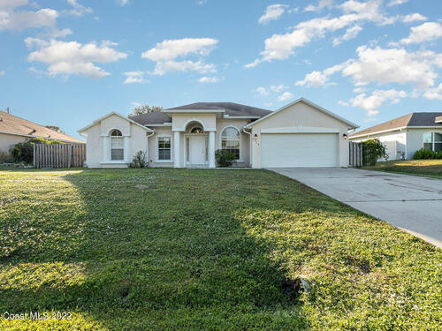 2354 Fleming Avenue SW, Palm Bay, FL 32908