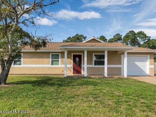 700 Trinidad Avenue SE, Palm Bay, FL 32909