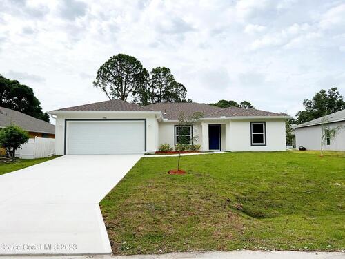 1560 Sarnia Street NW, Palm Bay, FL 32907