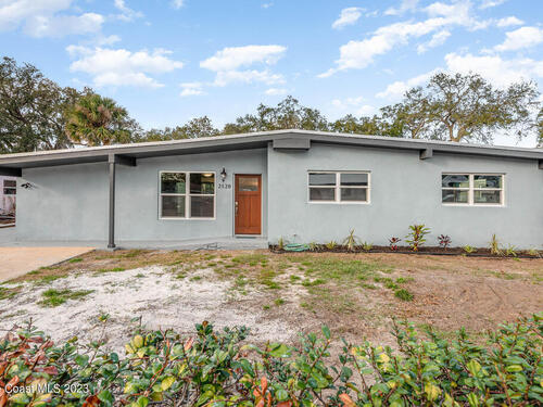 2520 Shady Oaks Drive, Titusville, FL 32796