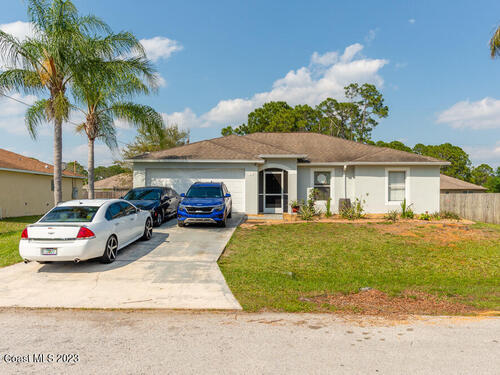 323 Dandurand Street SW, Palm Bay, FL 32908