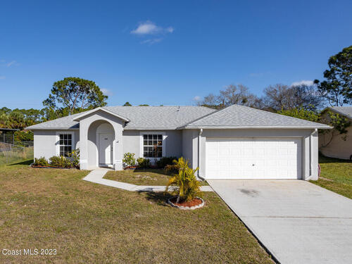 1519 Hardwicke Street NW, Palm Bay, FL 32907