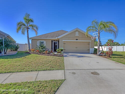 2480 Snapdragon Drive NW, Palm Bay, FL 32907