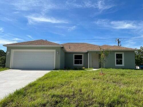 579 Fronda Avenue SW, Palm Bay, FL 32908