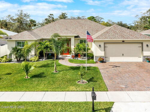 840 Hawks Ridge Court NE, Palm Bay, FL 32905