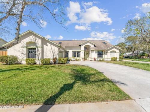 900 Brookshire Circle, Malabar, FL 32950