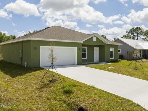 521 Windswept Avenue SW, Palm Bay, FL 32908