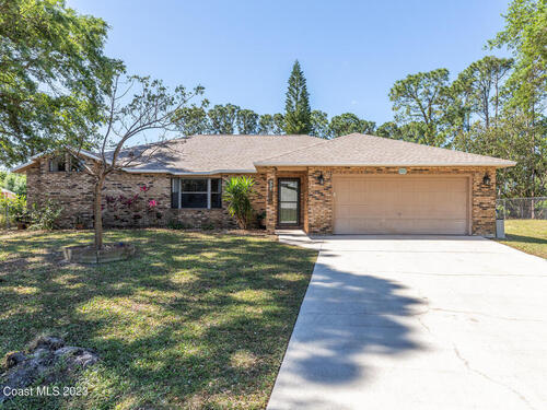 998 Big Horn Circle NW, Palm Bay, FL 32907