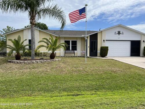 627 Rostock Circle NW, Palm Bay, FL 32907