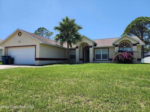 870 Lyons Circle NW, Palm Bay, FL 32907