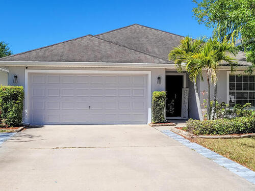 301 Wishing Well Circle SW, Palm Bay, FL 32908