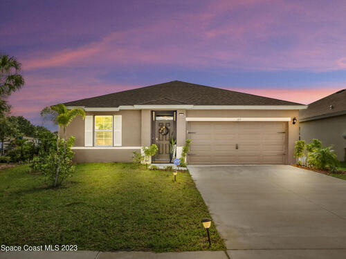 105 Wishing Well Circle SW, Palm Bay, FL 32908