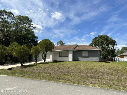 1831 Lameque Street NW, Palm Bay, FL 32907