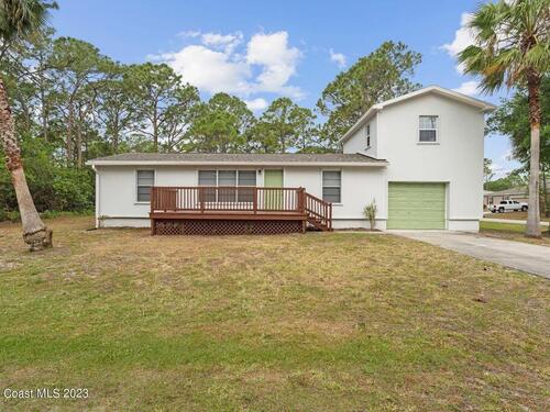 808 Happiness Avenue SW, Palm Bay, FL 32908