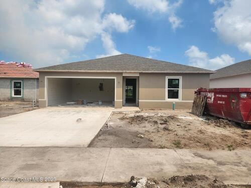 819 Alminar Avenue SE, Palm Bay, FL 32909