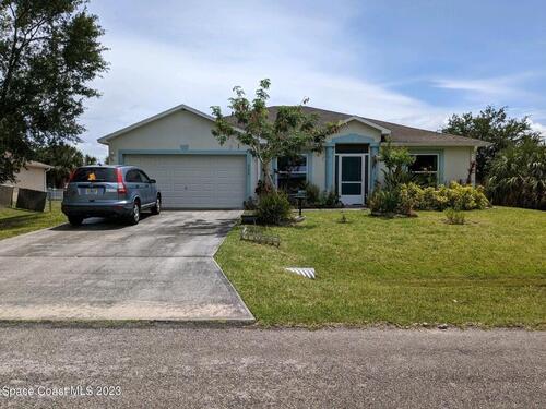 527 Whitehall Avenue SW, Palm Bay, FL 32908