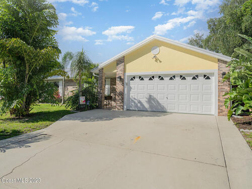 670 Seaport SE, Palm Bay, FL 32909