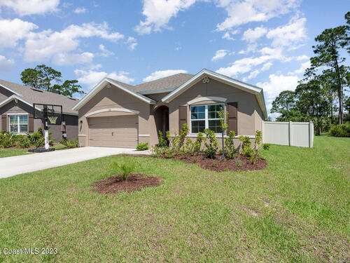 620 Forest Trace Circle, Titusville, FL 32780