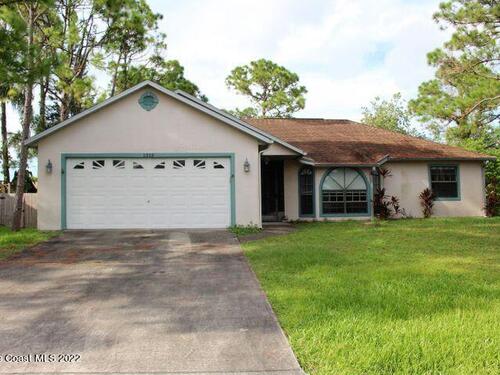 1313 Helvenston Street NW, Palm Bay, FL 32907