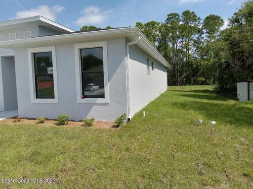 1155 Albion Street NW, Palm Bay, FL 32907