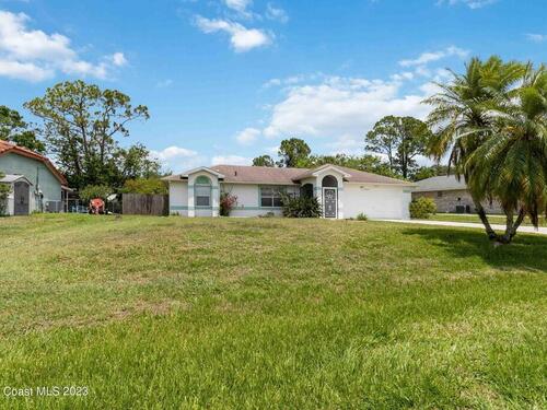 351 Ainsley Street SE, Palm Bay, FL 32909