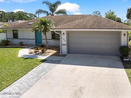 1301 Heide Avenue NW, Palm Bay, FL 32907