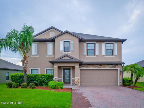 657 Dillard Drive SE, Palm Bay, FL 32909